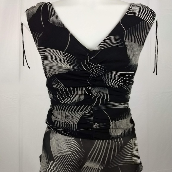 The Limited Size Small 100% Silk Sleeveless Blouse - Picture 3 of 7
